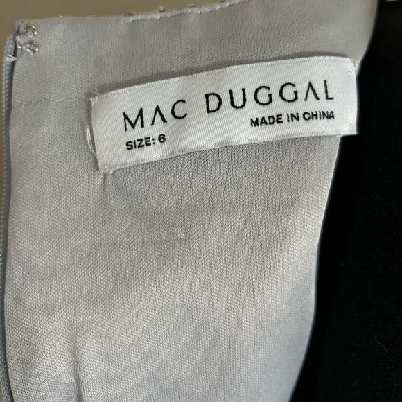 NWT Mac Duggal Platinum Long Sheer Sleeve V-Neck Midi Dress Size 6 Style #12408 - Picture 8 of 14